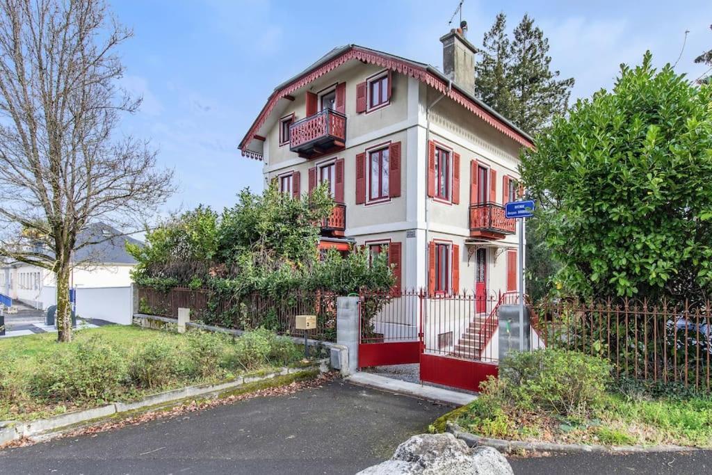 Appart Cosy Retro Voyage Avec Veranda & Piano Bagnères-de-Bigorre Exteriér fotografie